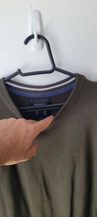 Suéter em retilínea, gola careca. - Foto 2
