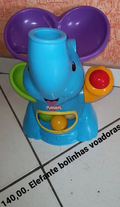 Elefante Brinquedo de Bolinhas Voadoras - Playskool