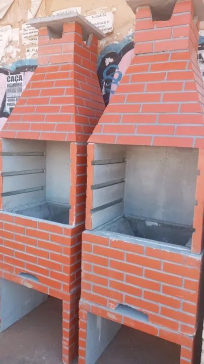 churrasqueira tijolinho 4 espeto 699,90 a vista 