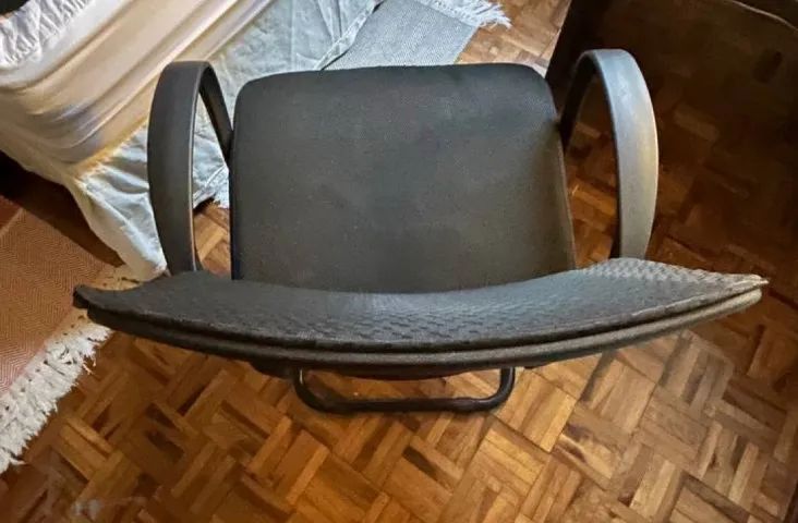 Cadeira Estofada com Tela - Conforto e Estilo! - Foto 3