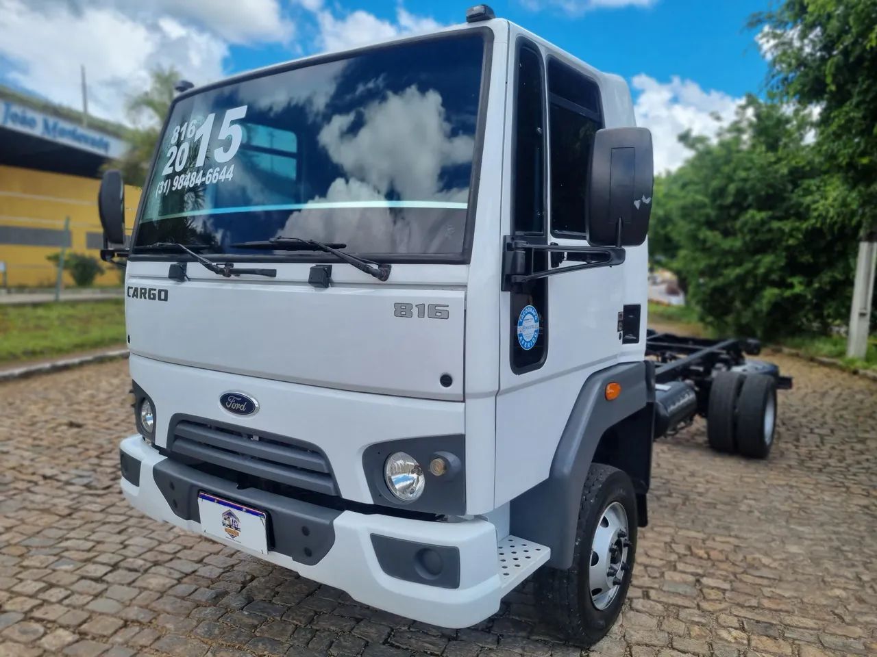 Caminhão Cargo 816 3/4 ano 2015 - Foto 3