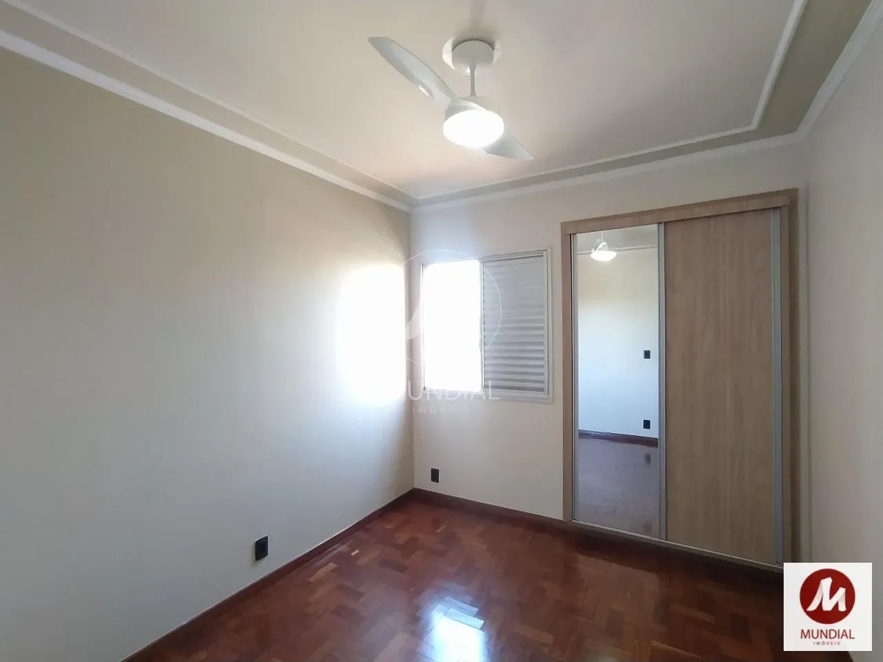 Apartamento (tipo - padrao) 2 dormitórios, cozinha planejada, em condomínio fechado - Foto 9