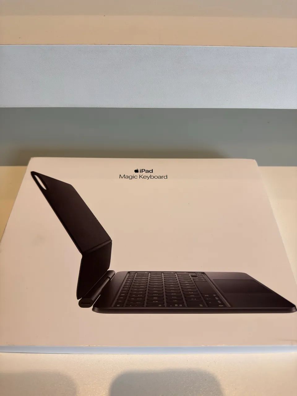 Magic Keyboard IPad Teclado Original - Metade do preço. 