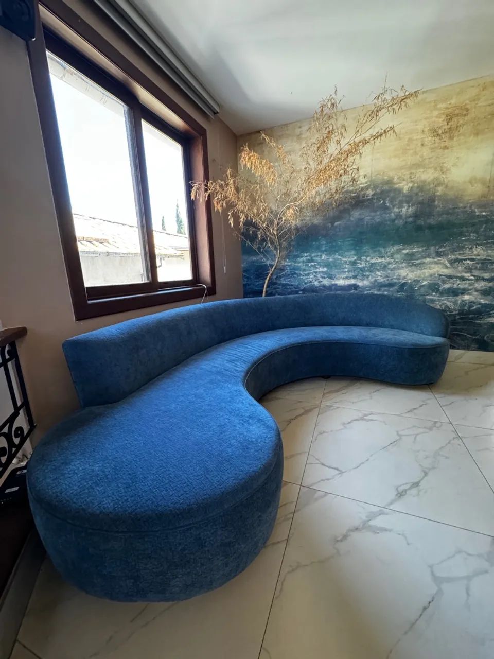 Sofá Curvo Azul - Conforto e Estilo! - Foto 2