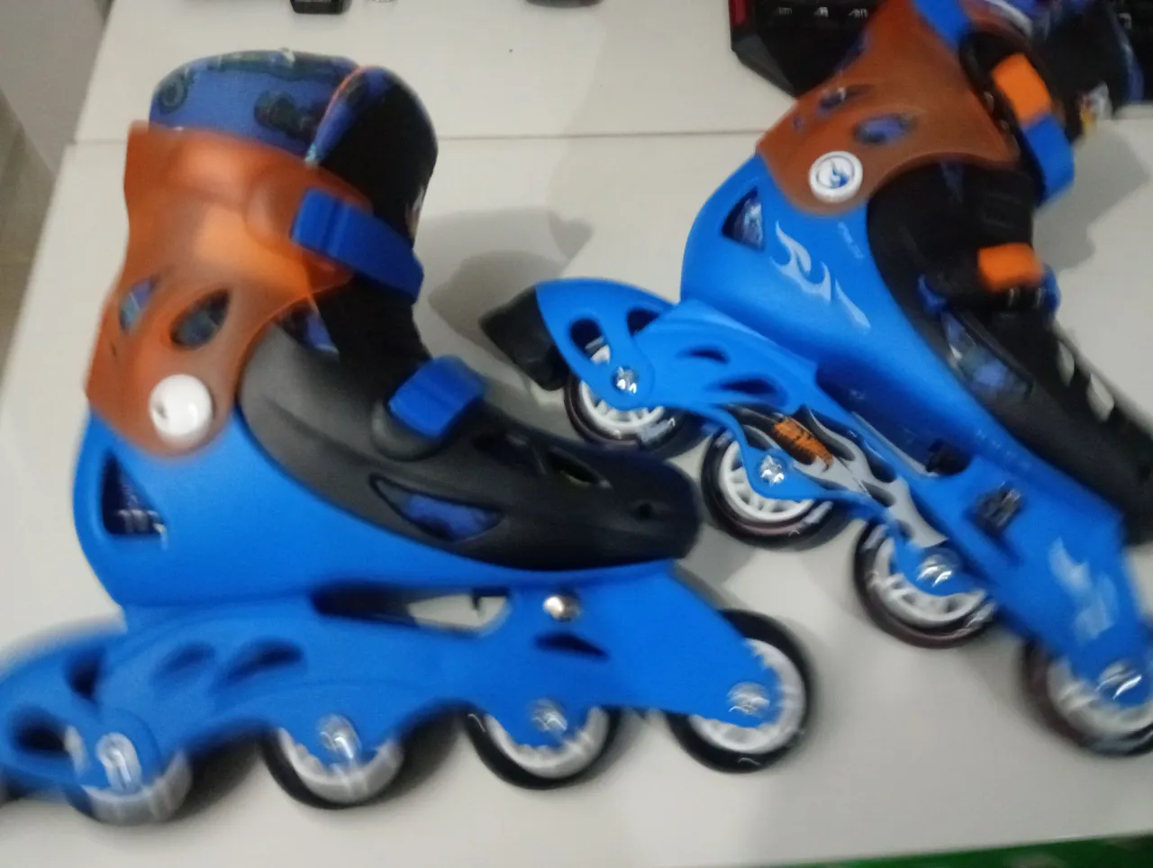 Patins hotwells nunca usado