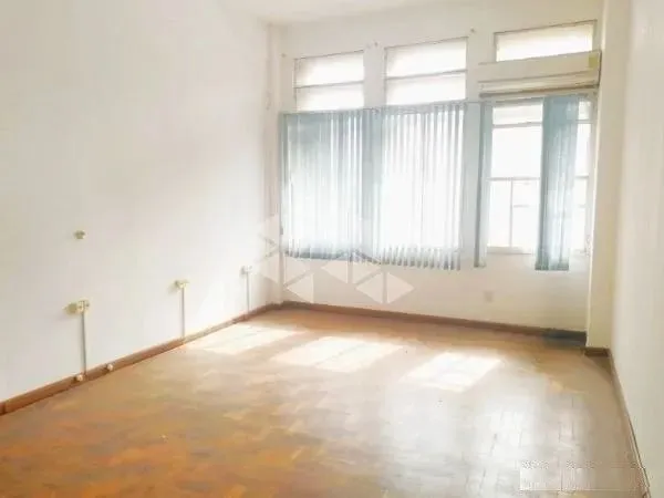 Sala Comercial à Venda no Centro Histórico - Porto Alegre / RS