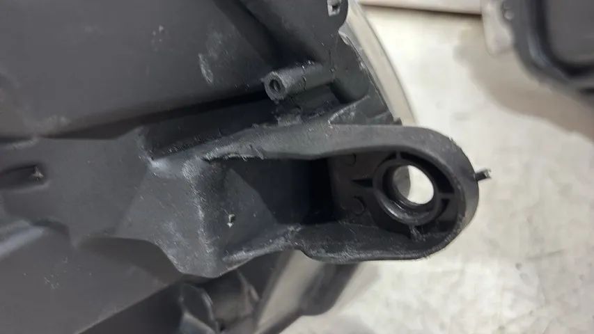 Par de farol sandero logan 2015 2016 2017 2018 2019 2020 original recuperado - Foto 4