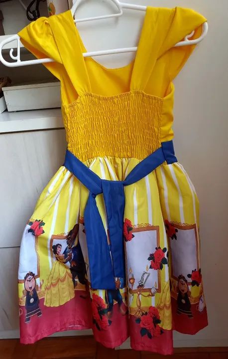 Vestido Infantil Bela e a Fera. - Foto 3