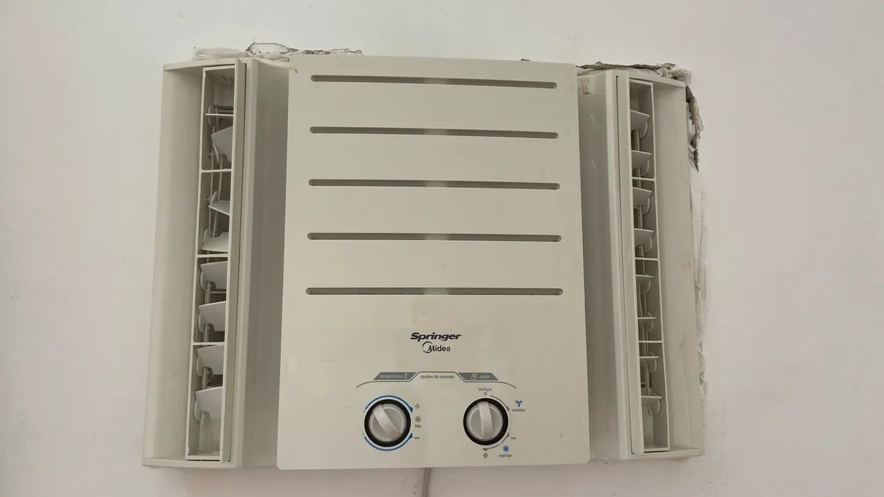 Ar condicionado Springer Midea de Janela 7500btus