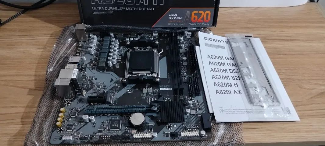 Placa Mae Gigabyte B650M H, DDR5  - Foto 4