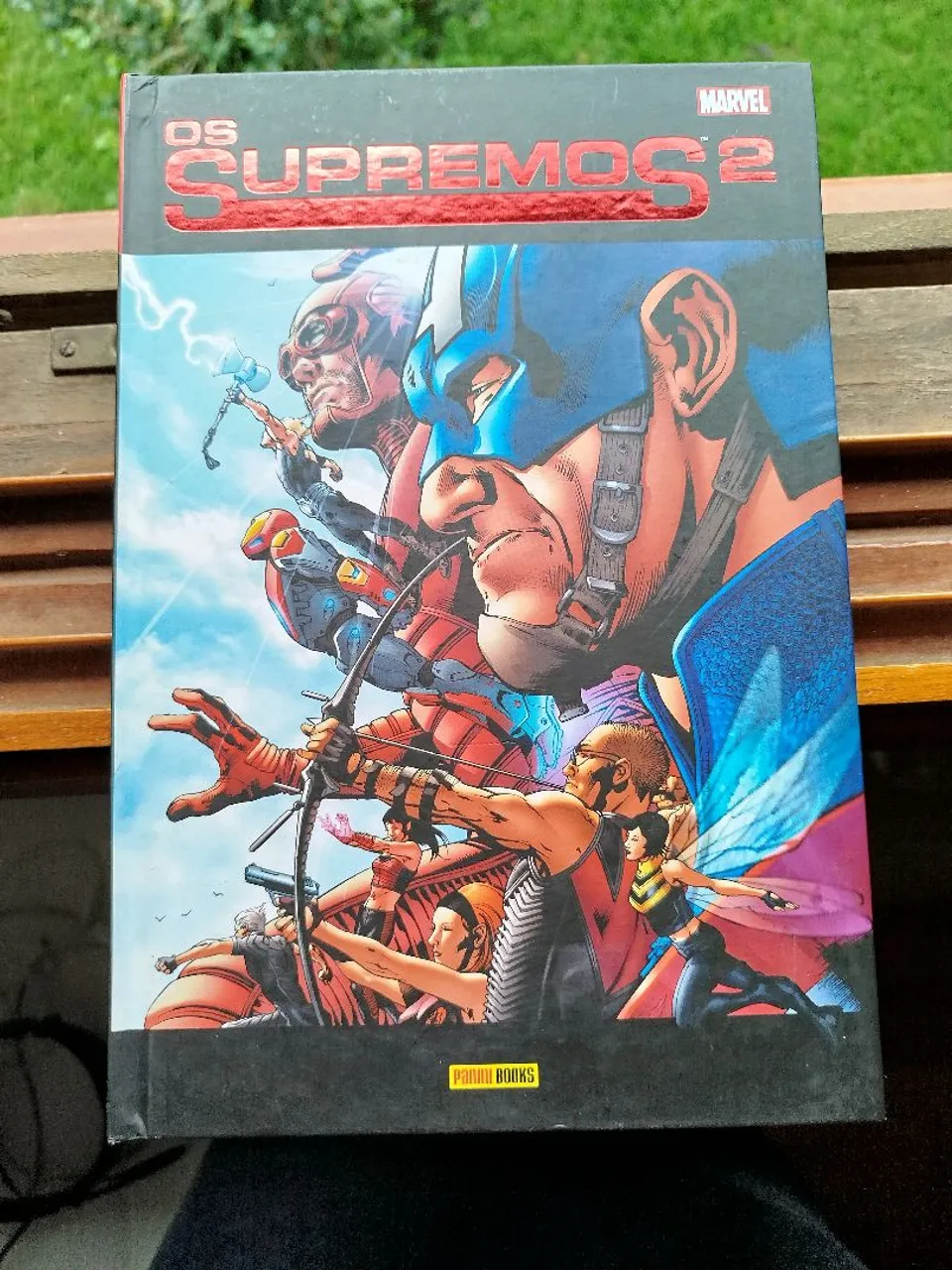Os Supremos 2 - HQ Marvel - Capa Dura