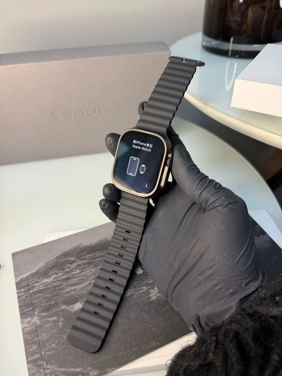 Apple Watch Ultra 2 (GPS + Cellular 49mm) Caixa Preta de Titânio com Pulseira Oceano Preta
