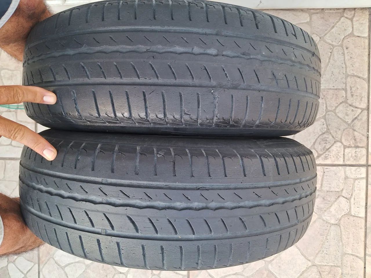 02 Pneus 175/70 R14 Pirelli  - Foto 5