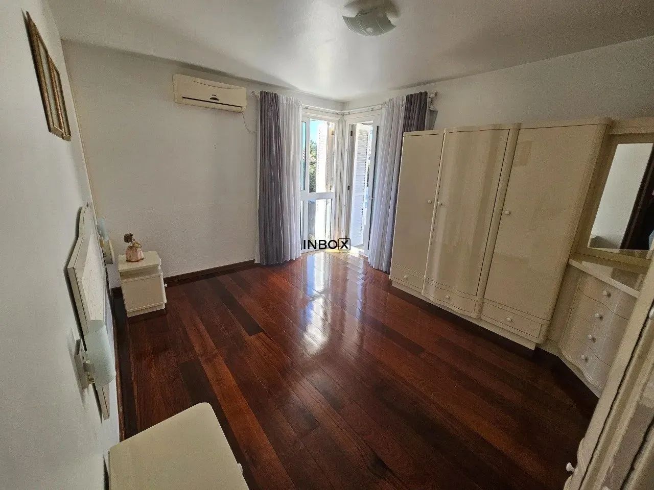 INBOX CIA IMOBILIÁRIA VENDE LINDA CASA COM 03 QUARTOS E 230, 94M² PRIVATIVOS NO BAIRRO BOR - Foto 3