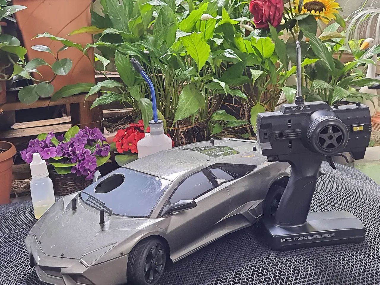 Automodelo Lamborghini Réventon- 1:10 - Foto 5