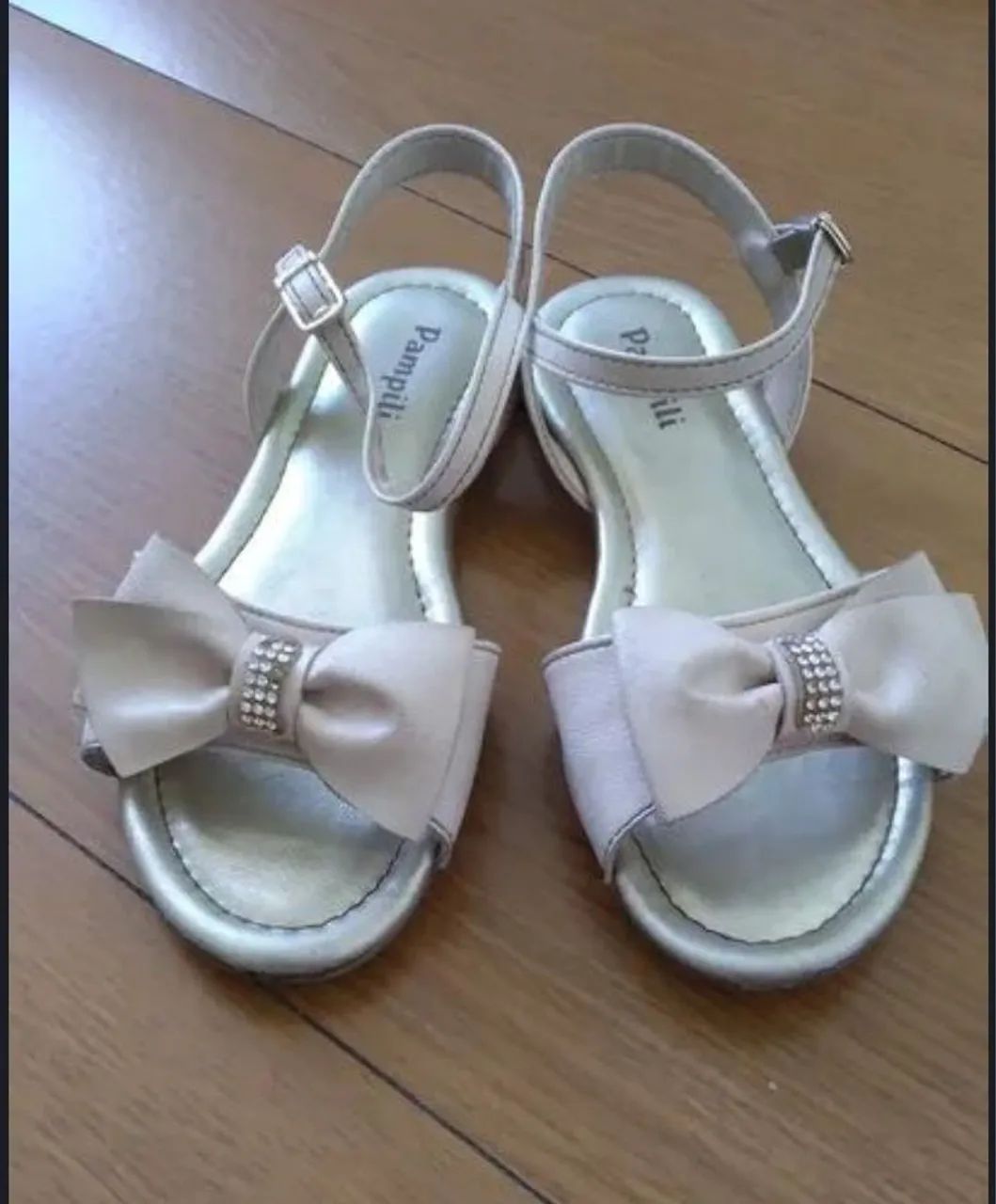 Sandálias Pampili lindas