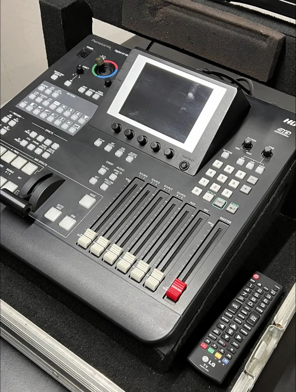 Mesa de corte de vídeo Panasonic 