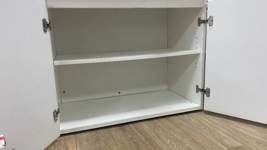 Armário Baixo com 4 Portas - Com chaves - Cor. Branco - Foto 2