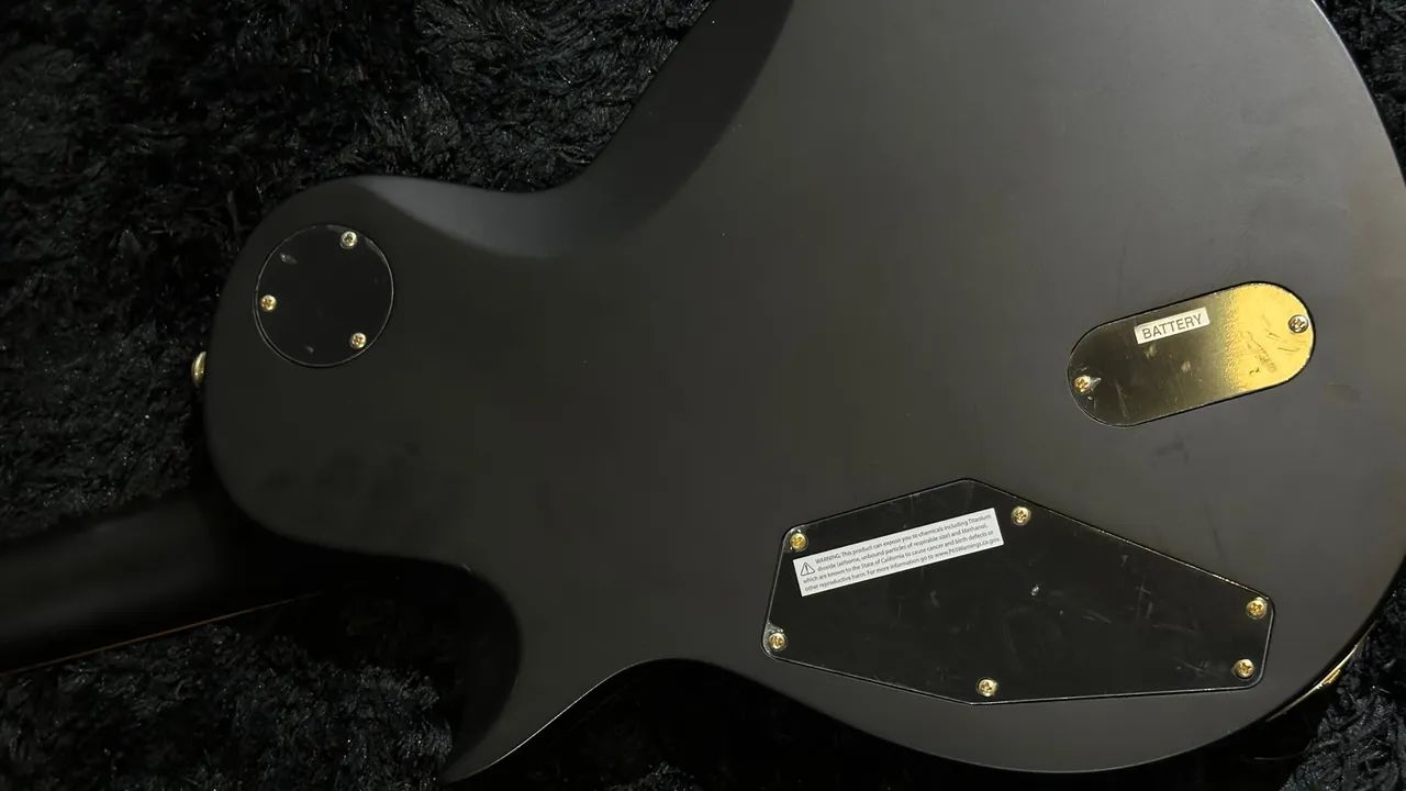 Guitarra LTD-EC1000 Deluxe BLACK VINTAGE COM CASE - Foto 6