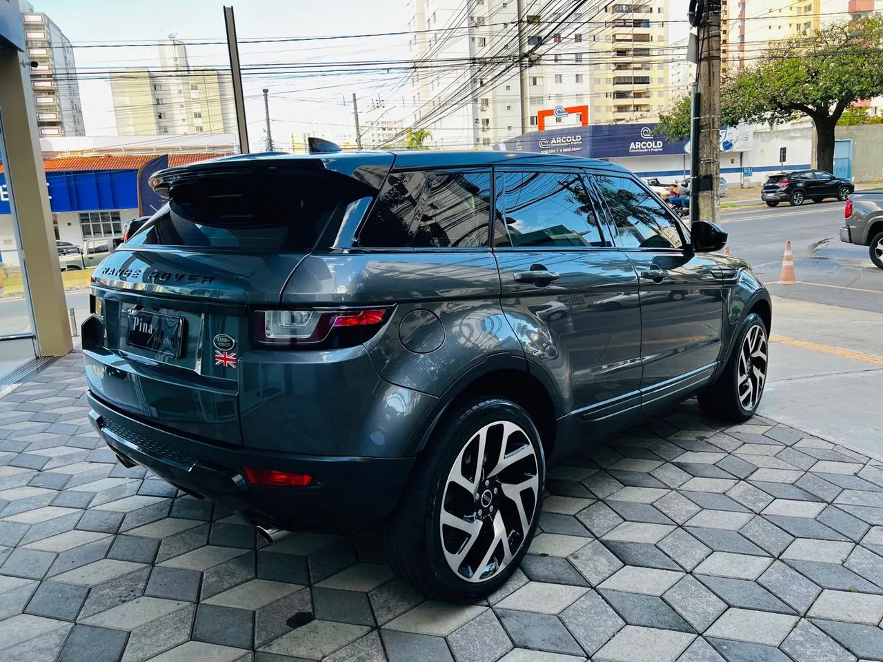 Range Rover Evoque P240 SE 2019  - Foto 4