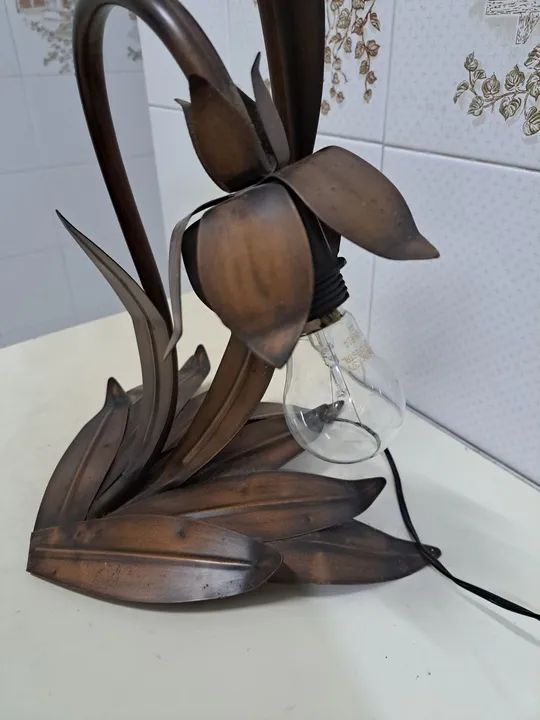 Abajour  em Metal com Flores - Foto 5