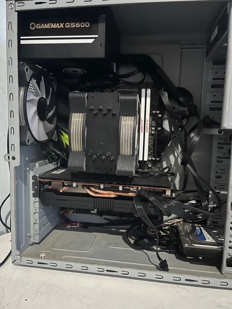 PC Gamer RX5700XT, 32GB RAM, Xeon 2667 v4