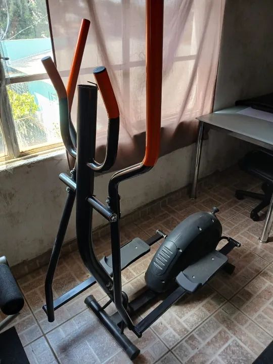 Elíptico Magnético Polimet Light - Preto/Laranja