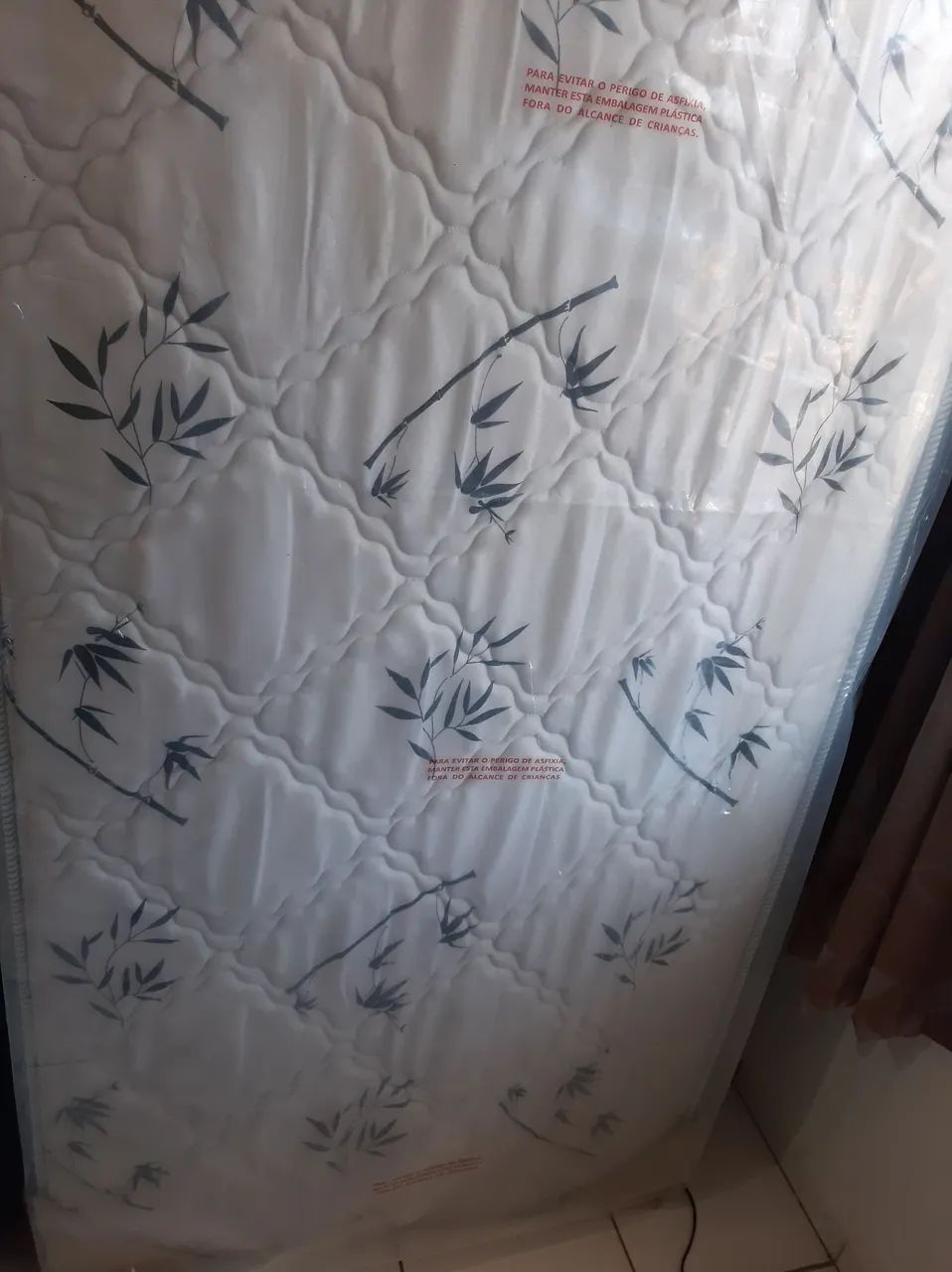 Cama box de solteiro novinha - Foto 2