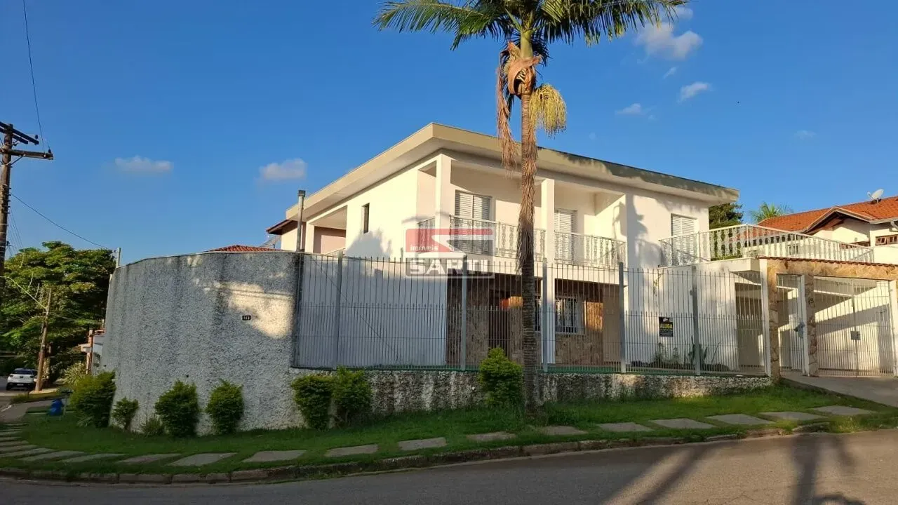 EXCELENTE RESIDÊNCIA PARA LOCAÇÃO EM CONDOMINIO FECHADO NA CIDADE DE CAEIRAS, LINDA E CONS