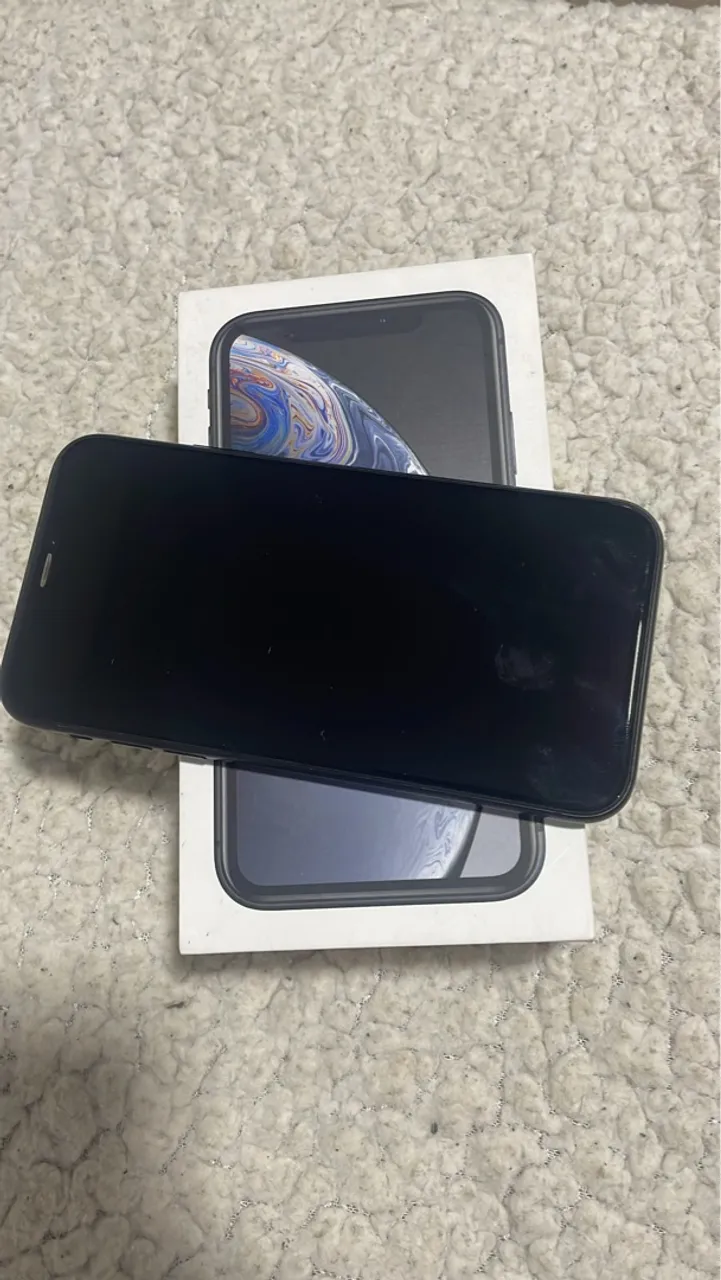 iPhone XR Preto - 128GB