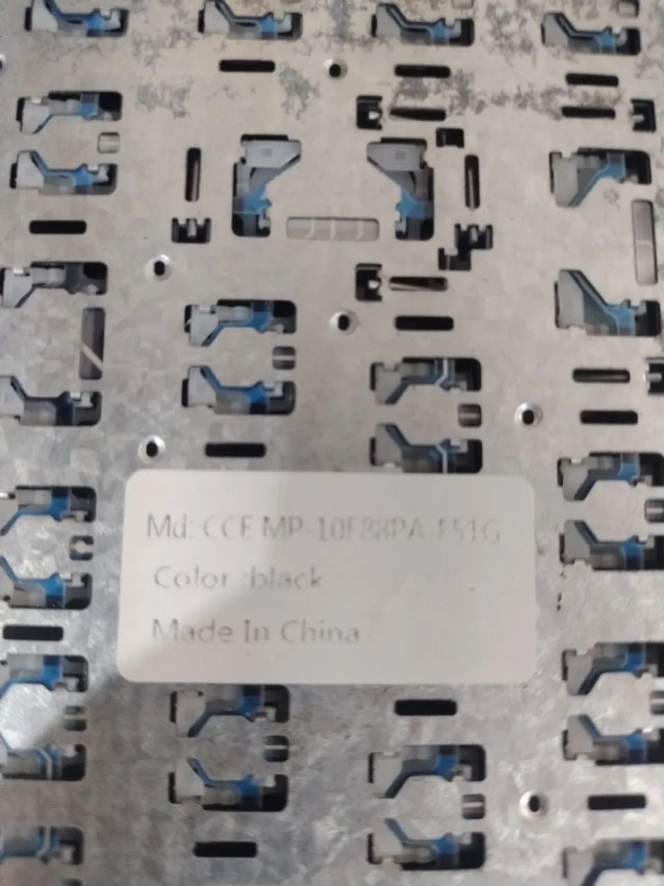 Teclado Para Notebook CCE P/N MP-10F88PA-F51G - Foto 3