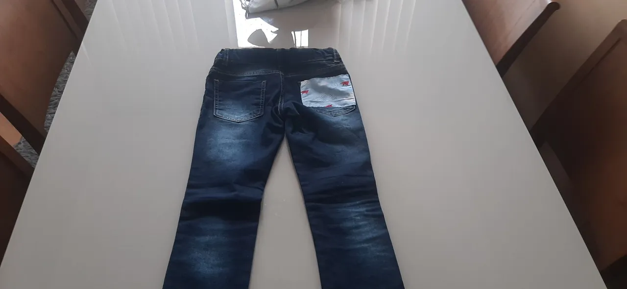 Calça Jeans Infantil e camisa xadrez com Detalhe de Estrela
