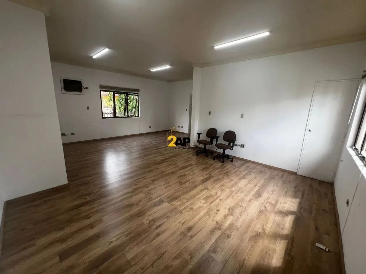 Imperdível casa comercial para venda ou locação no Jardim América, 14 salas, 9 banheiros, 