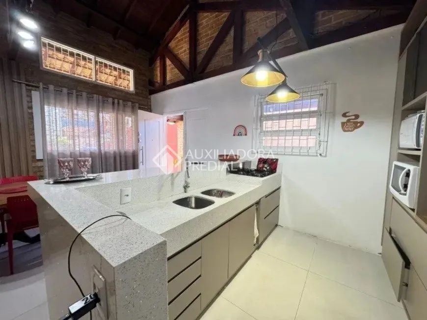 Casa 3 quarto(s), no bairro Canasvieiras - Foto 4