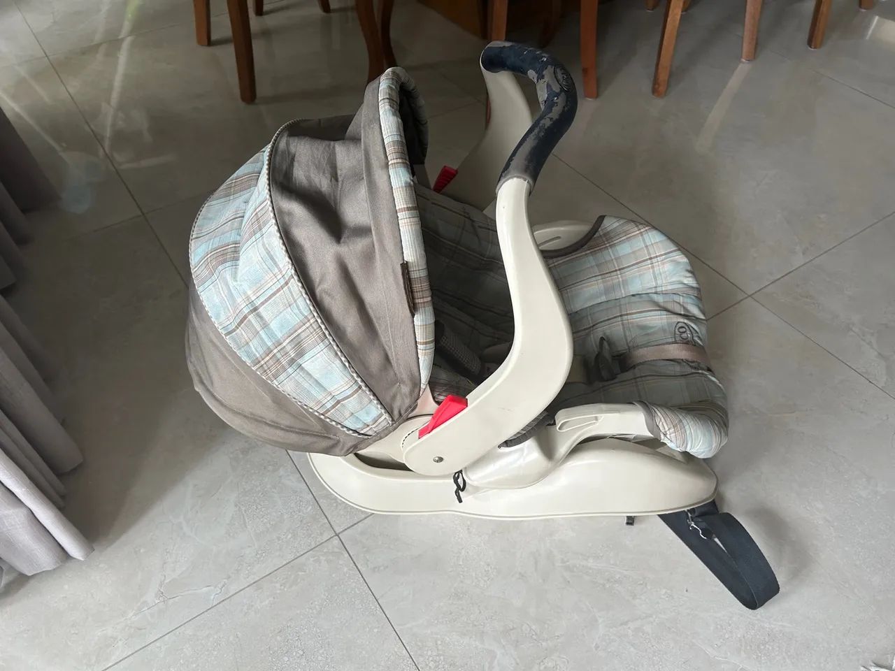 Carrinho de bebê Graco mais bebê conforto e base para carro - Foto 3