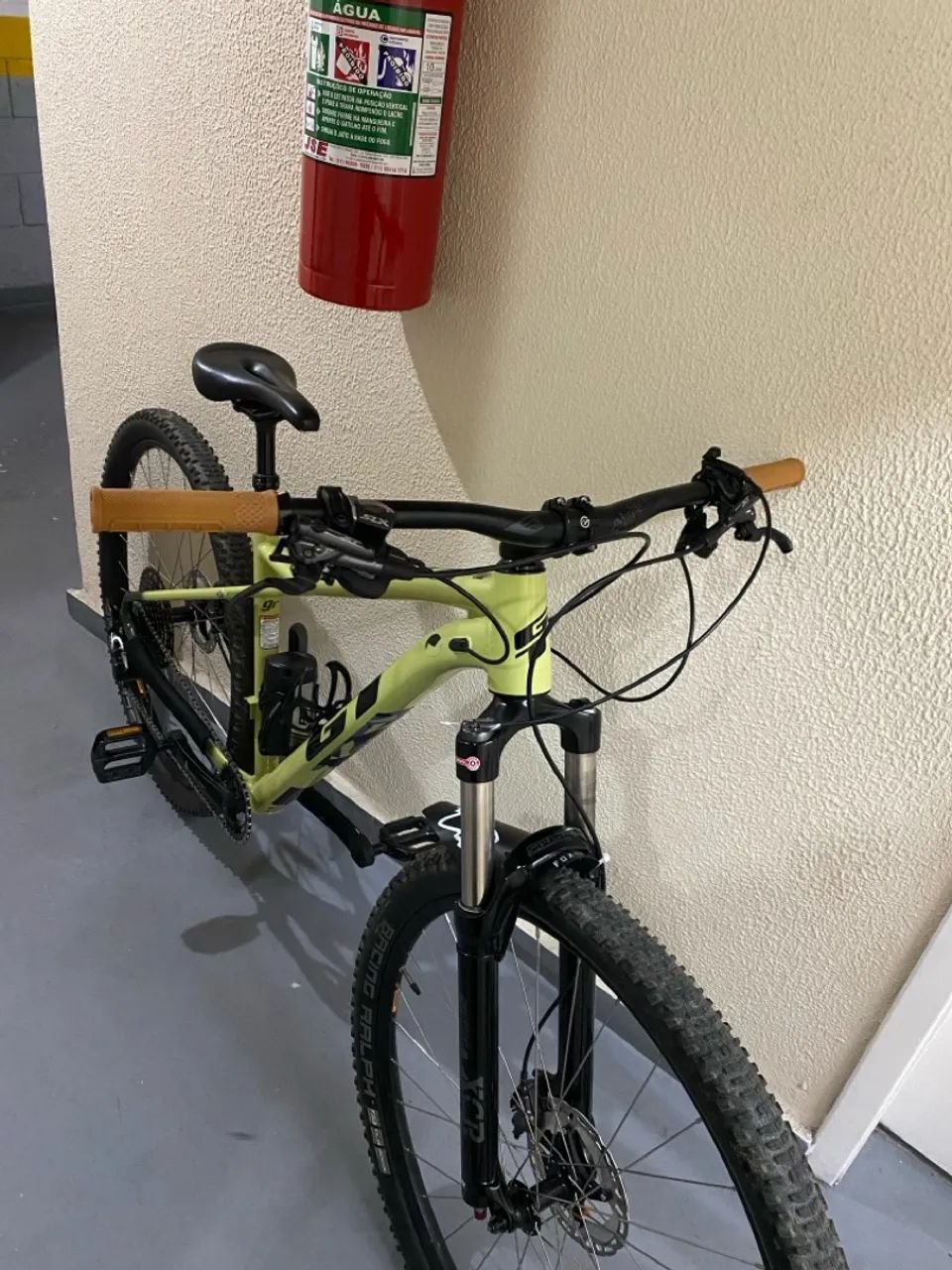 Bicicleta GT Avalanche Elite - Aro 29 - Foto 2