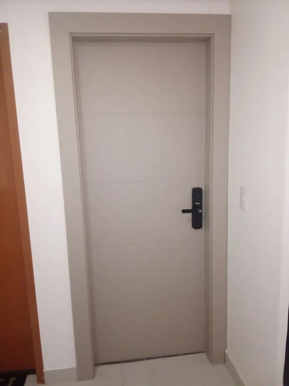 Instalação de fechaduras eletrônicas 