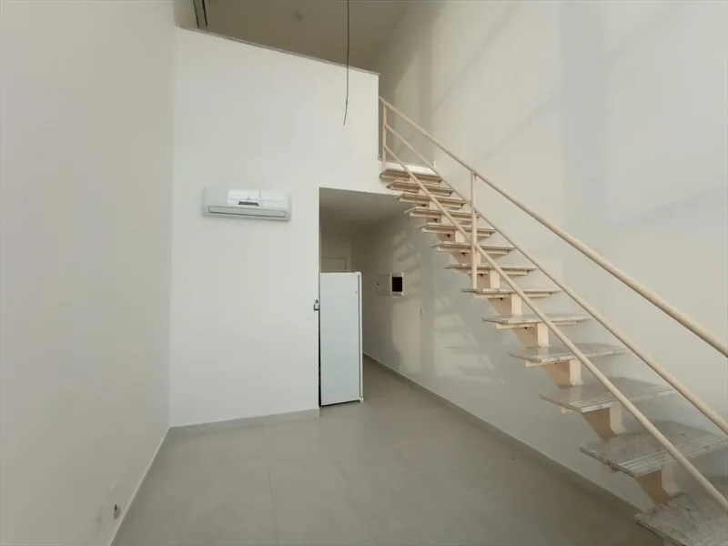 Excelente Loft duplex semi-mobiliado em Jardim Camburi .