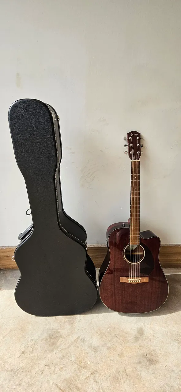 Violão Fender com Case