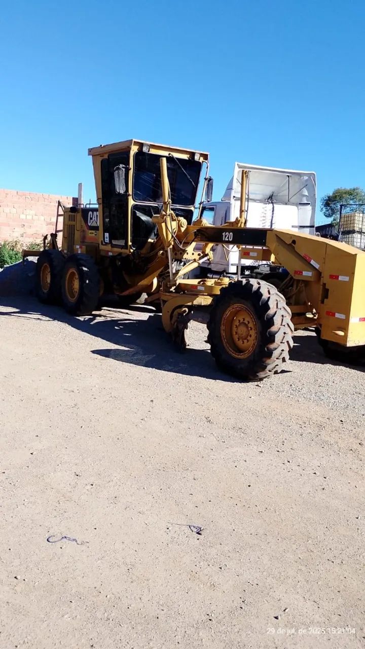 Motoniveladora Caterpillar 120H Ano 2012 - Foto 3