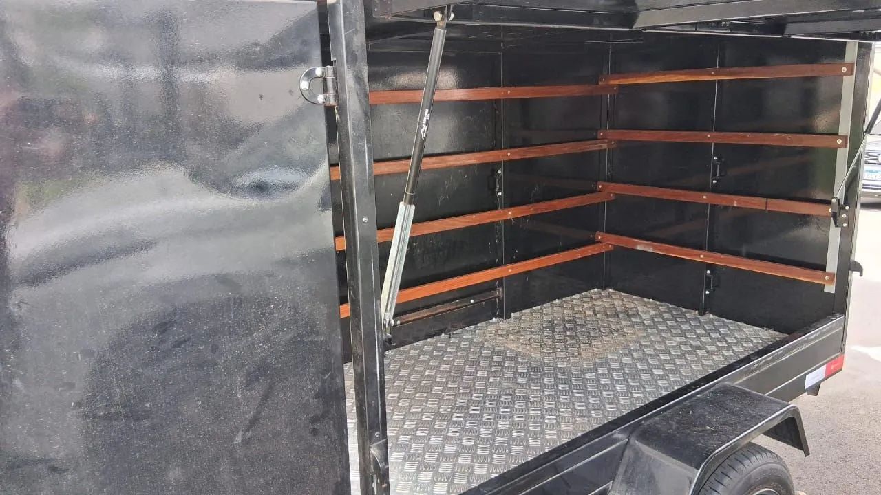 Carretinha Baú (Semi nova). - Foto 3