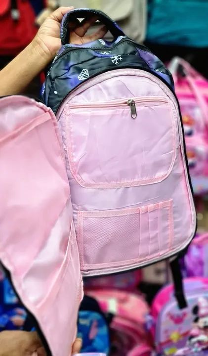 Mochila escolar de rodinhas infantil Stitch - Foto 3