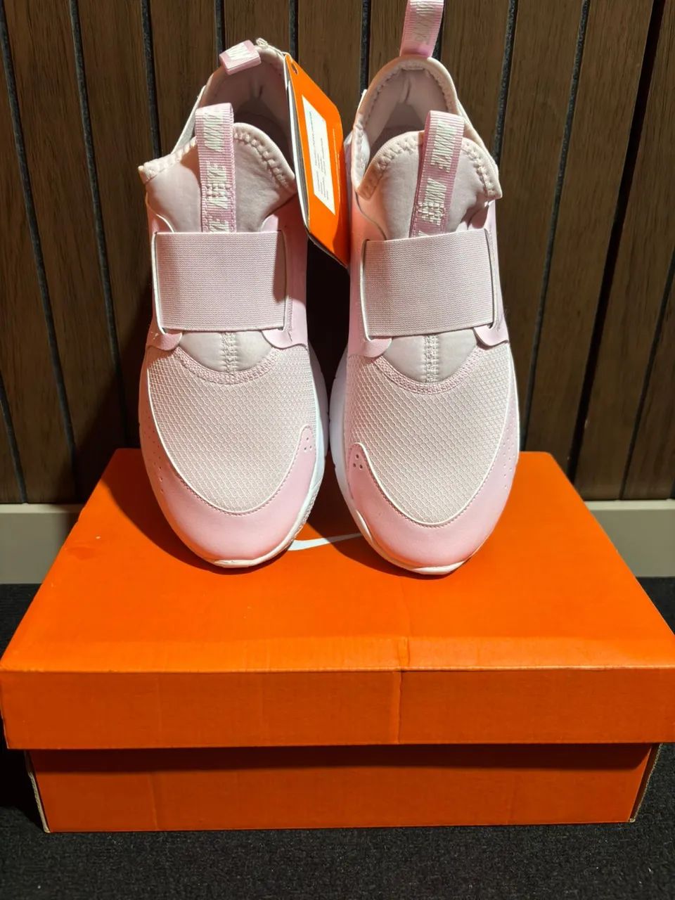 Tênis Nike feminino - Foto 2