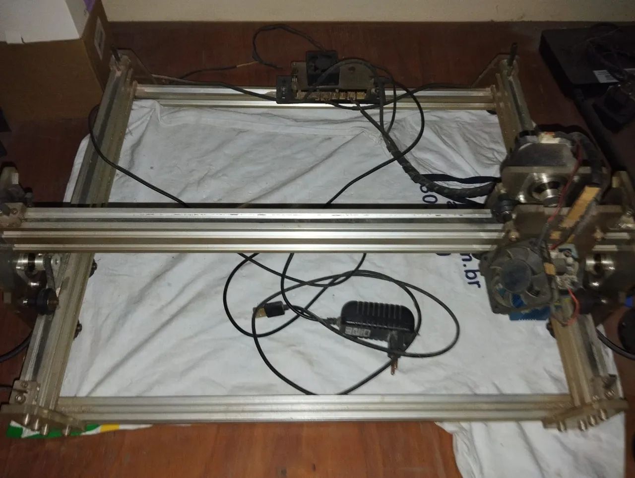 Vendo máquina de corte a laser com defeito 