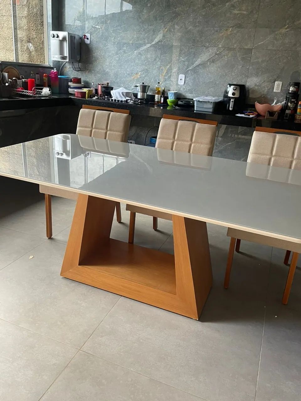 Mesa de Jantar com 6 Cadeiras de madeira  - Foto 2