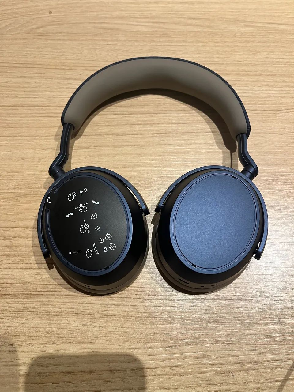 Sennheiser MOMENTUM 4 
