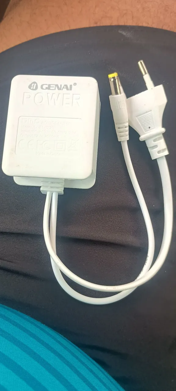 Vendo fonte de carga para câmera wi-fi