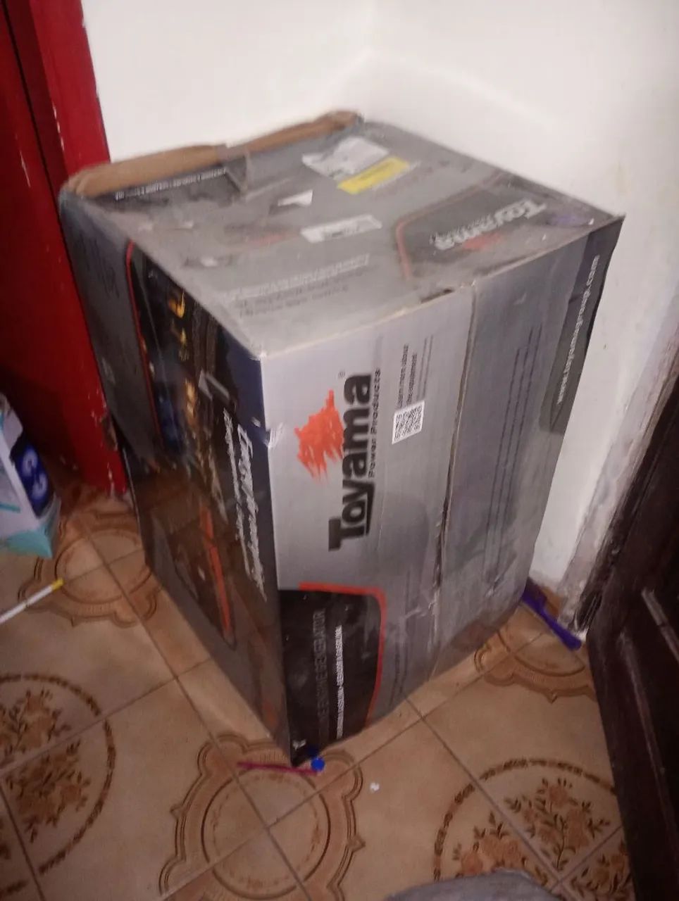 Gerador Toyama TG8000CXER NA CAIXA Sem uso  - Foto 2