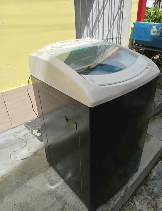 Máquina Consul 7.5 kg só $400