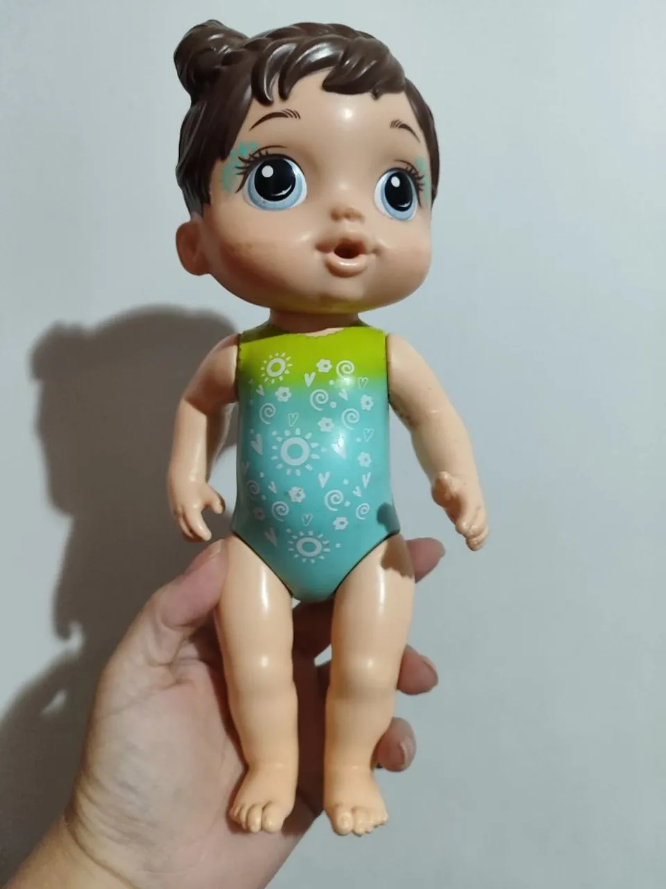 Boneca e brinquedos